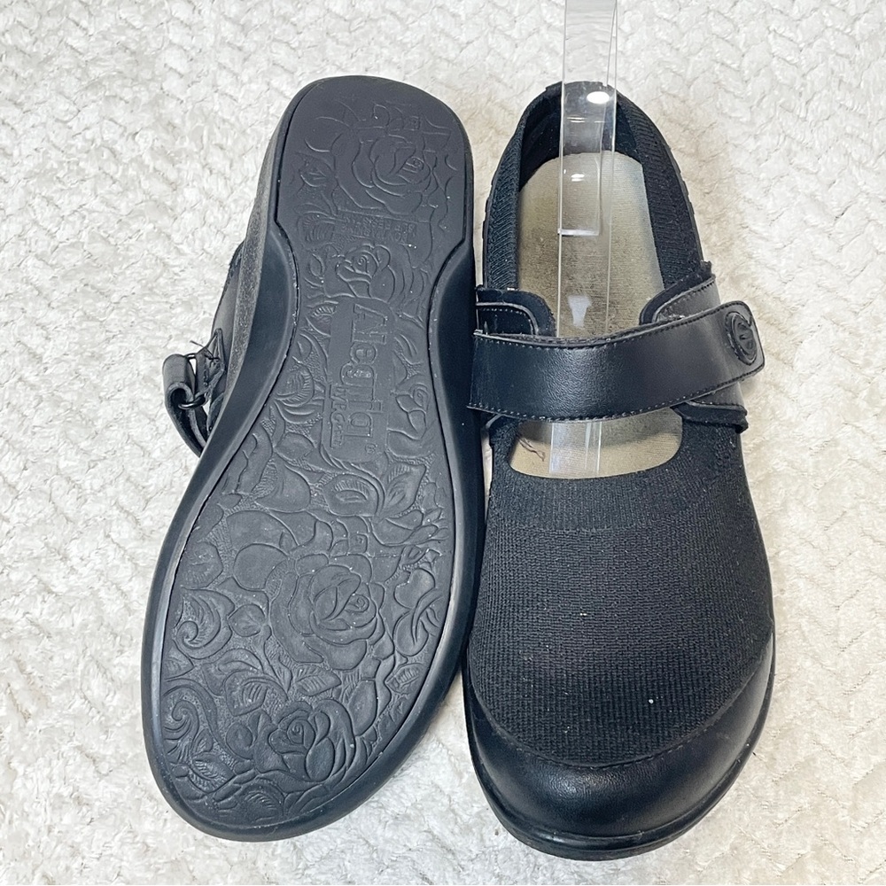 Traq by Alegria‎ Women's Black Comfort Mary Jane Shoe Size 38 - Picture 7 of 8